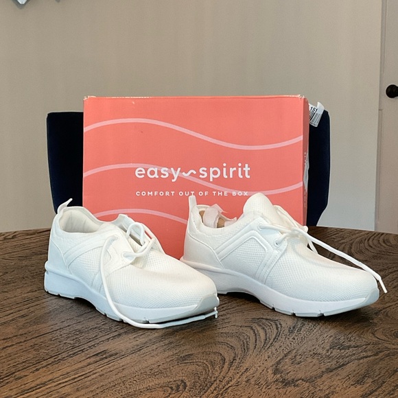 Easy Spirit Women's Classic White Sneakers - Picture 3 of 3